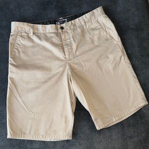 Men’s blue crown shorts